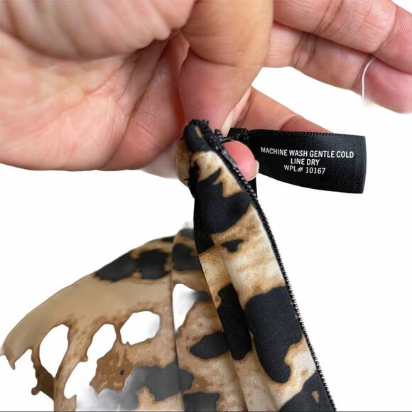 Aqua Long Sleeve Cheetah Dress w/ Ruffle Skirt Large - Picture 6 of 6